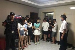 麻豆传媒贺岁特别篇：精彩兄妹组合引发热议
